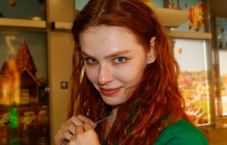 Zishy are pleased to offer you a free pictures featuring Kari Pitinova unveiling perfect form