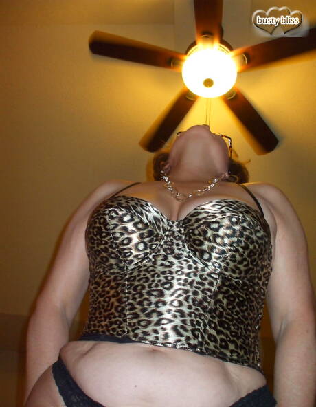 TAC Amateurs invites you to browse their xxx pics with Busty Bliss in hardcore fuck action