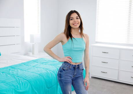 Nubiles pleased to share with you a free gallery with Lexus Love in jerking pussy scene